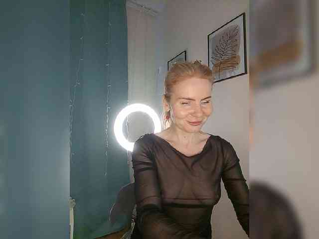 WomenS webcam