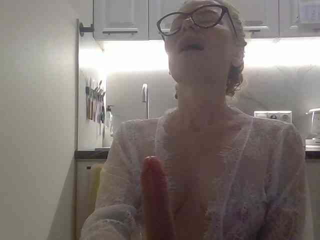 WomenS webcam