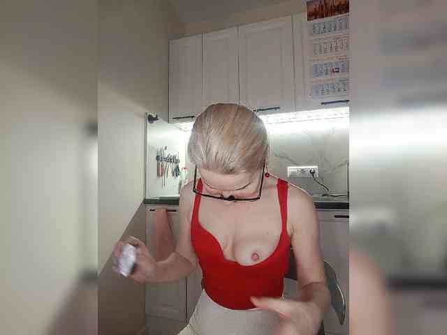 CheapSlutOnline webcam