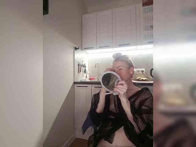 MrMrsLoungeSexBar webcam