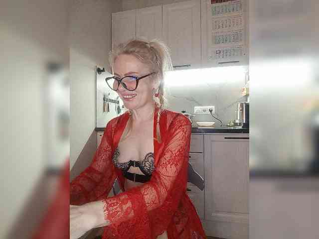 CheapSlutOnline webcam