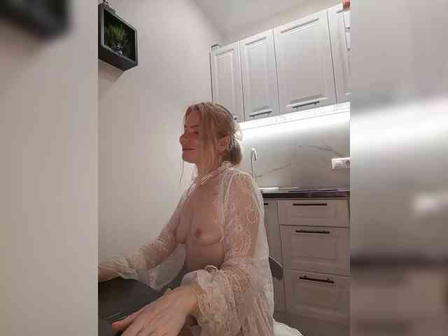 WomenS webcam