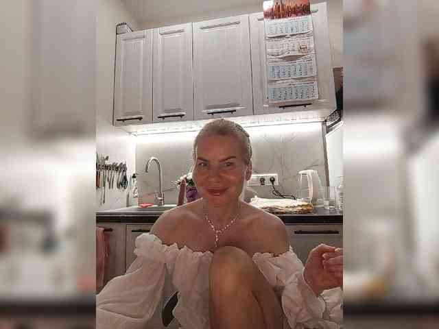 WomenS webcam