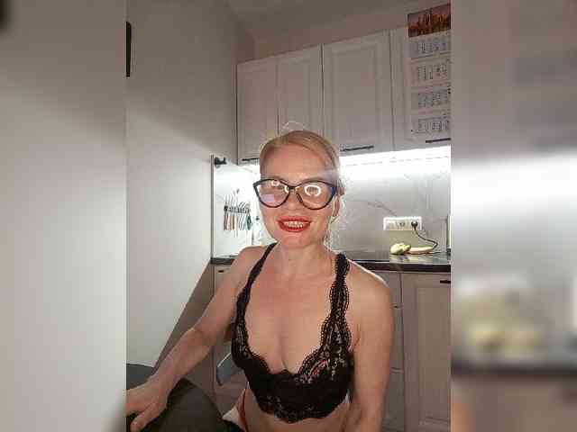 WomenS webcam