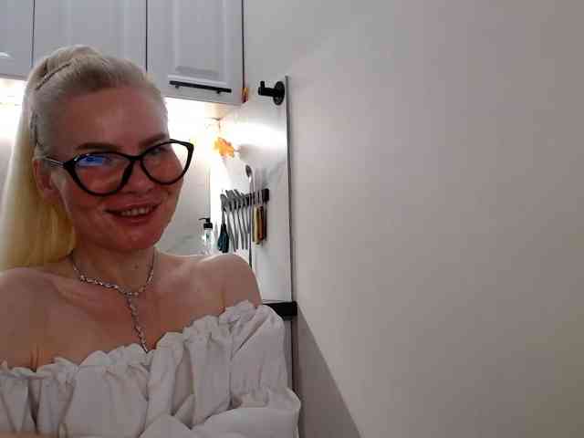 WomenS webcam