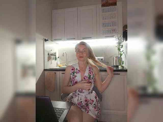 WomenS webcam
