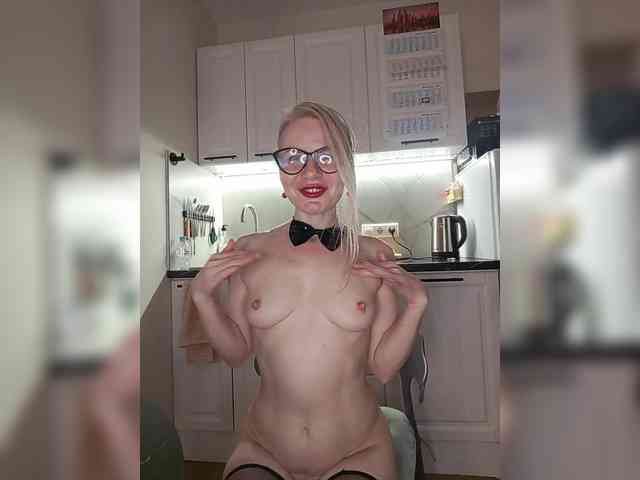 CheapSlutOnline webcam