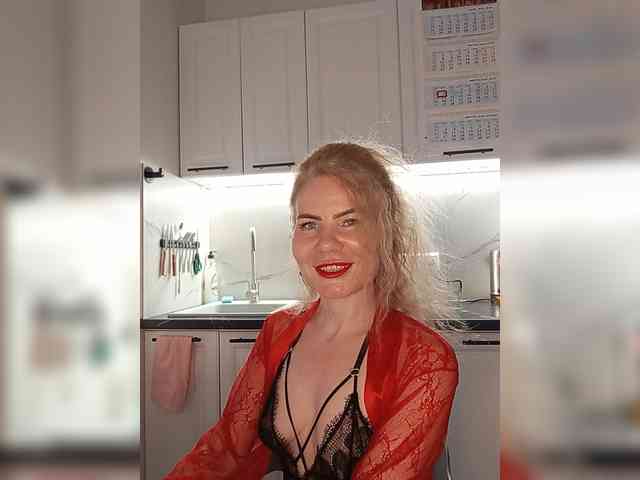 WomenS webcam