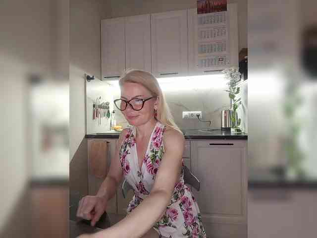 WomenS webcam