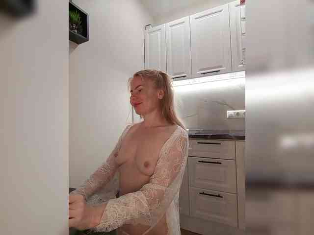 WomenS webcam