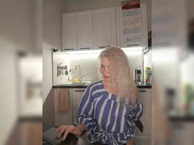 WomenS webcam