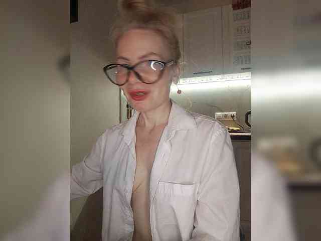 MrMrsLoungeSexBar webcam