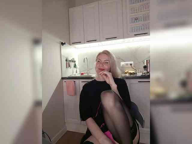 MrMrsLoungeSexBar webcam