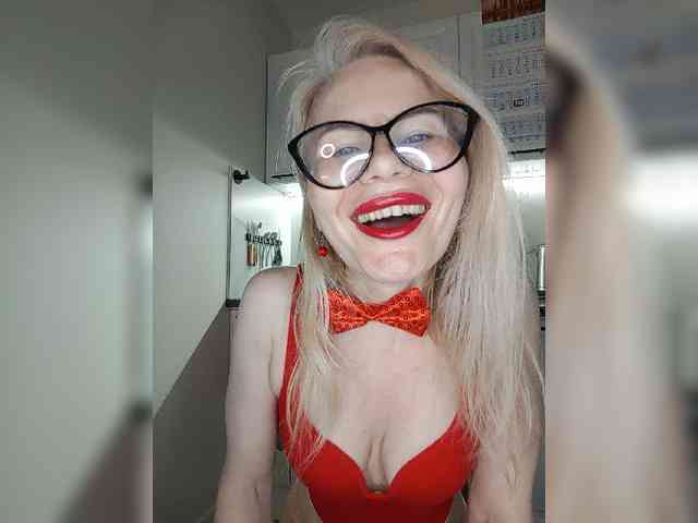 CheapSlutOnline webcam