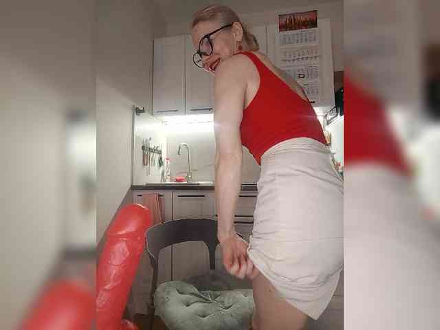 Модель: CheapSlutOnline