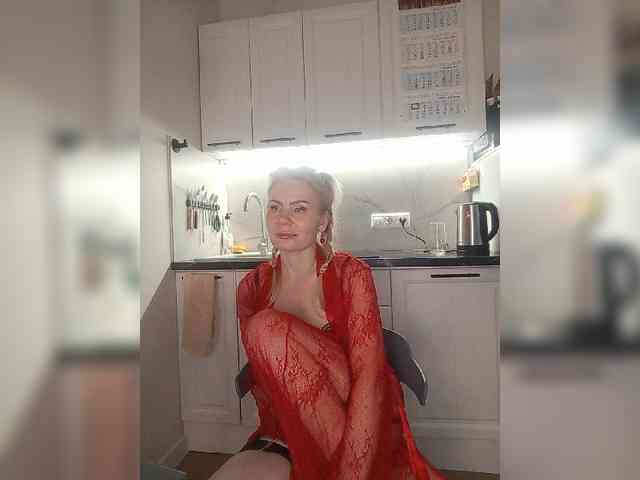 CheapSlutOnline webcam