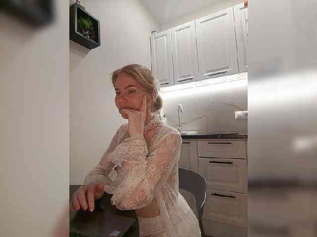 WomenS webcam