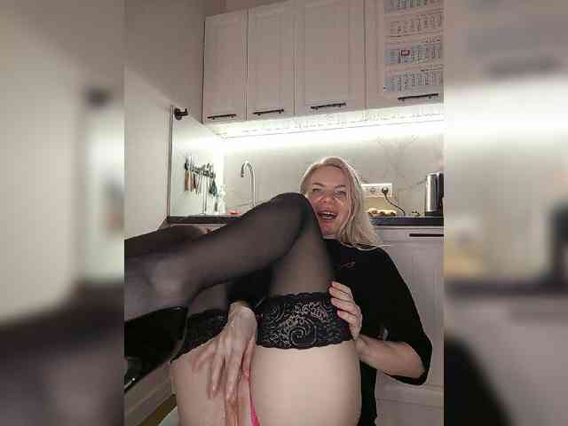 Модель: MrMrsLoungeSexBar