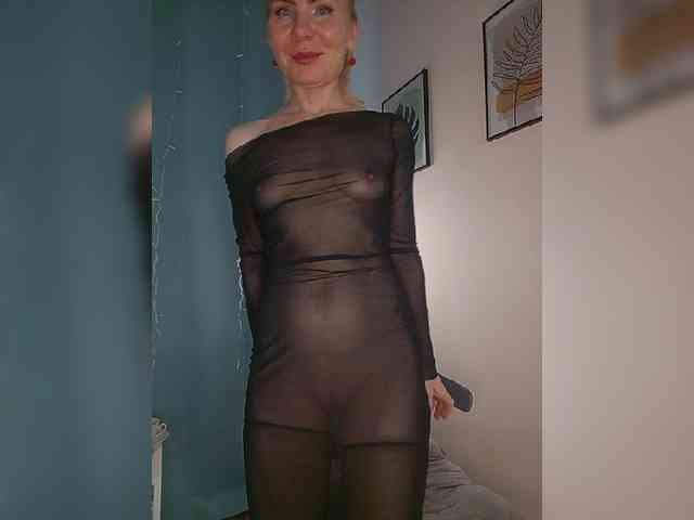 WomenS webcam