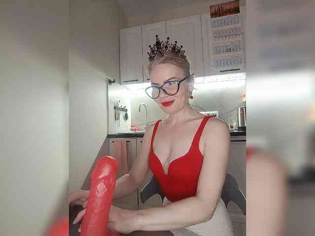 CheapSlutOnline webcam