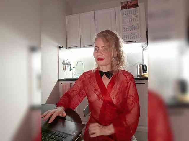 WomenS webcam