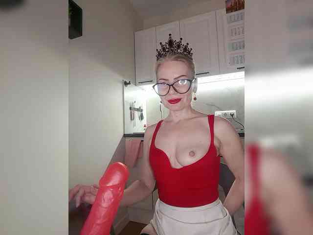 CheapSlutOnline webcam