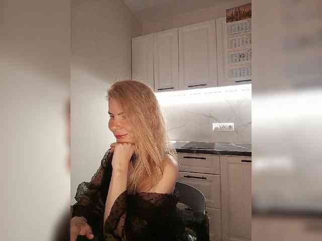WomenS webcam