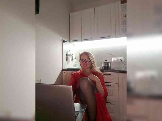 WomenS webcam