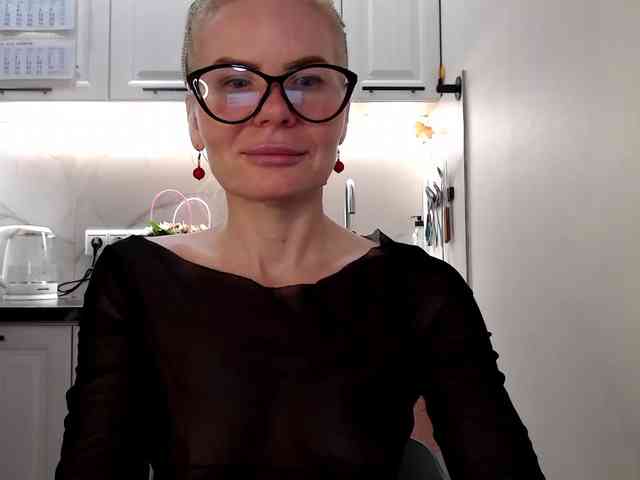 WomenS webcam