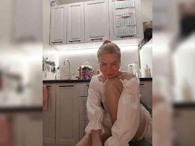 WomenS webcam
