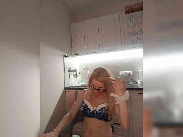 WomenS webcam
