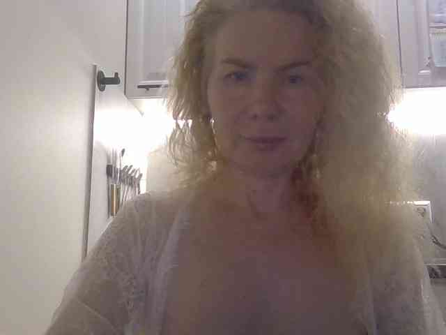 WomenS webcam