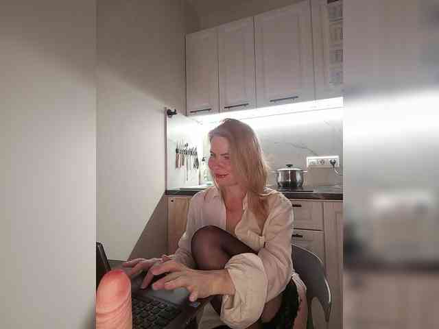 WomenS webcam