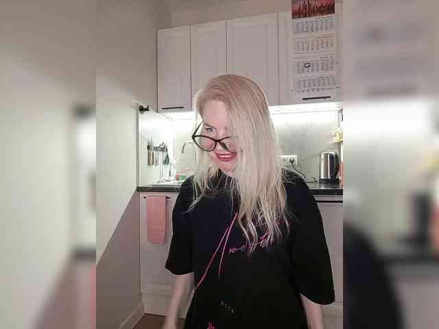 MrMrsLoungeSexBar webcam