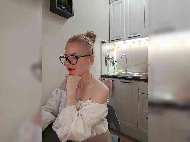 WomenS webcam