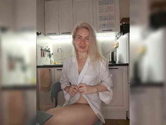 CheapSlutOnline webcam