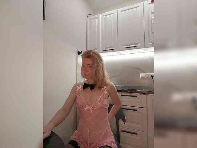 WomenS webcam