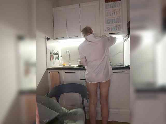 WomenS webcam