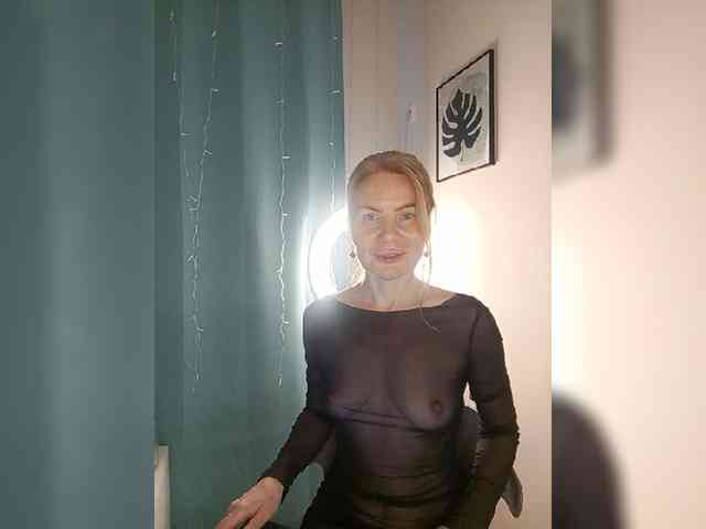 WomenS webcam