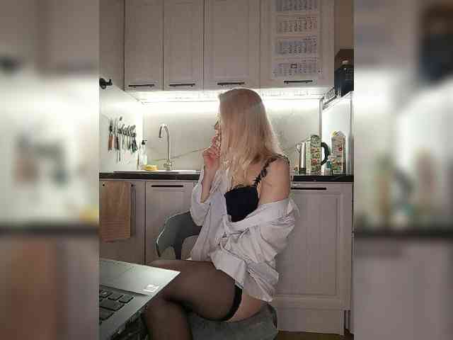 WomenS webcam