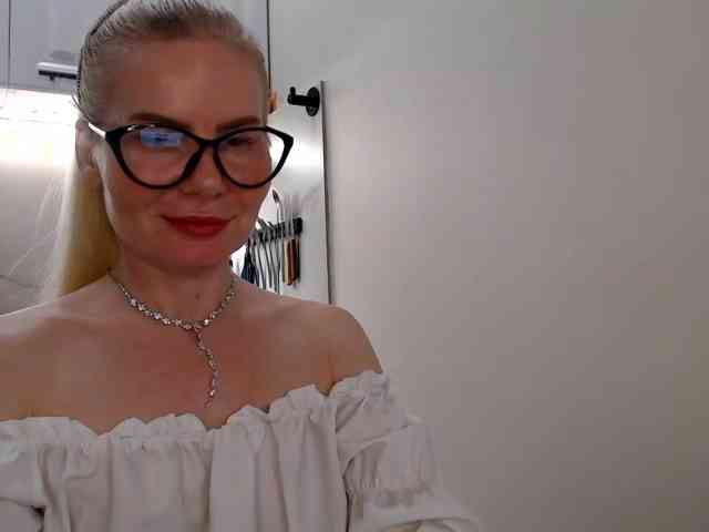 WomenS webcam