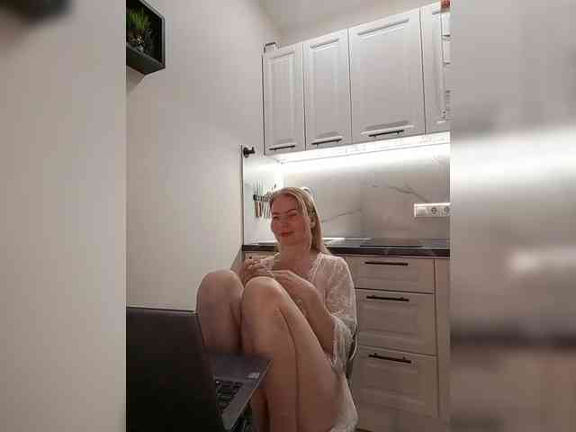 WomenS webcam