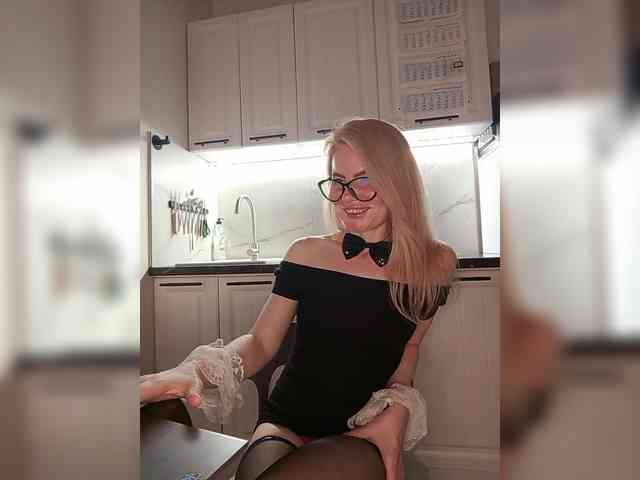 WomenS webcam