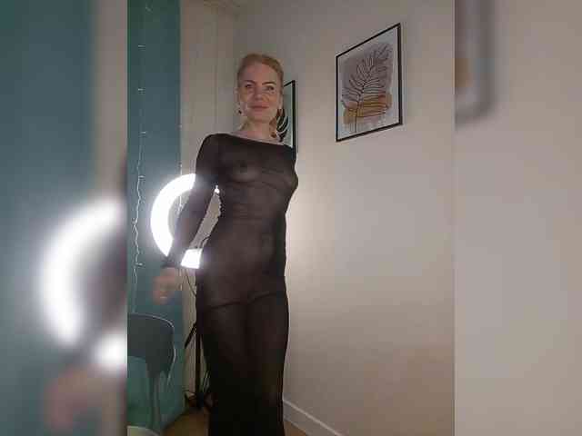 WomenS webcam