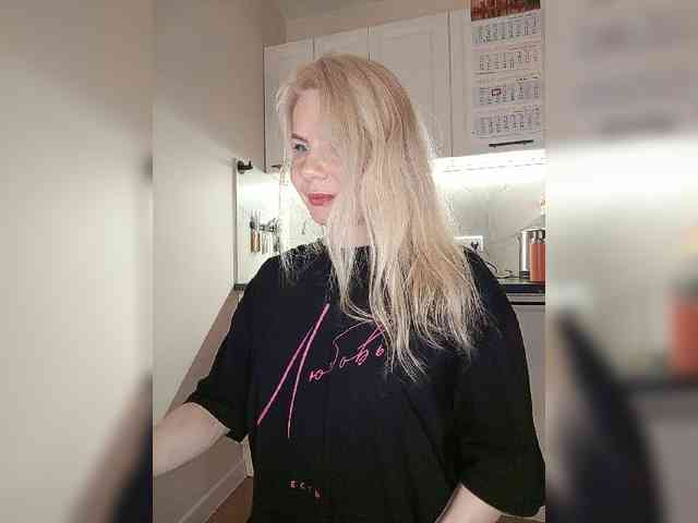 MrMrsLoungeSexBar webcam