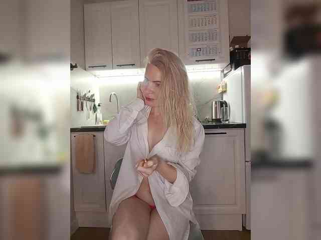 Модель: CheapSlutOnline