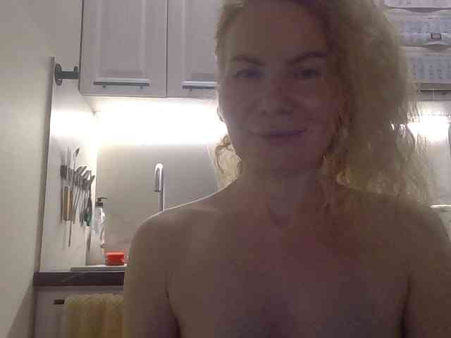 WomenS webcam