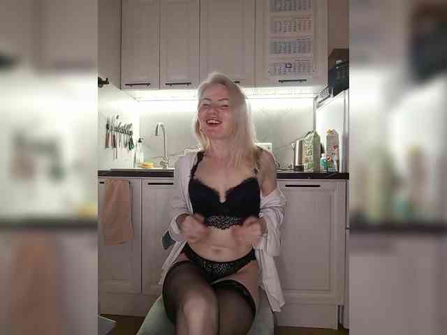 WomenS webcam