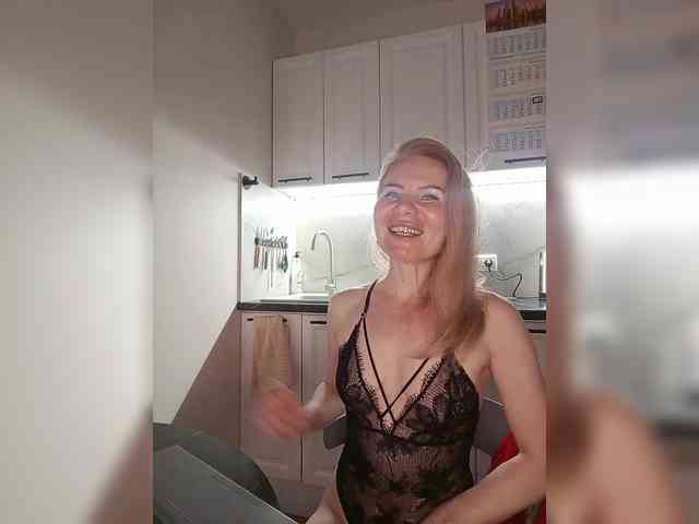 WomenS webcam
