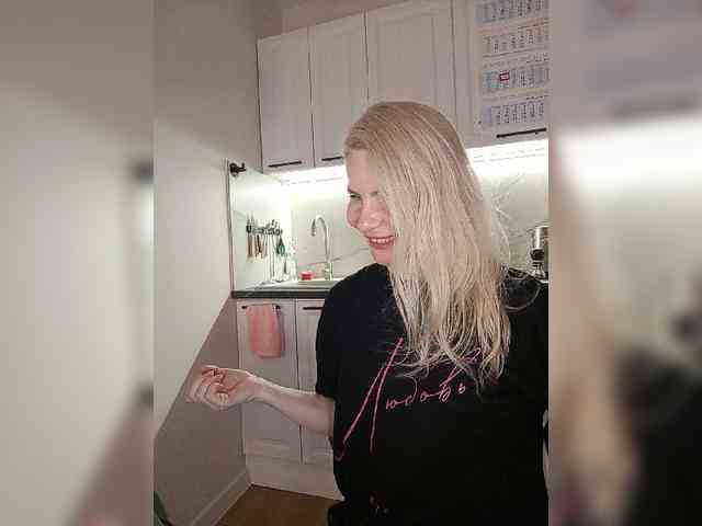 MrMrsLoungeSexBar webcam